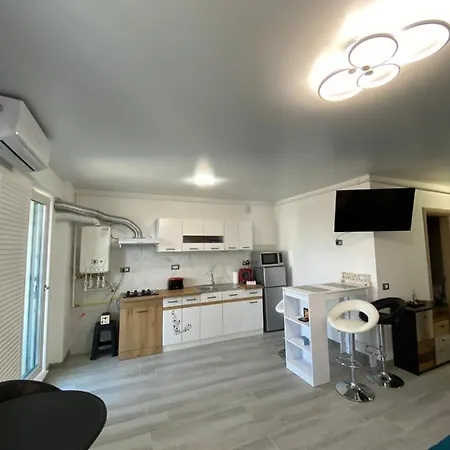 Evelinne Apartament 아파트