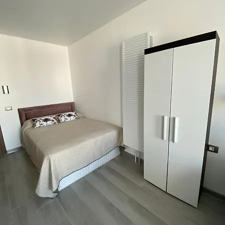 Evelinne Apartament * Năvodari