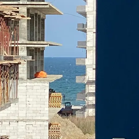 아파트 Evelinne Apartament