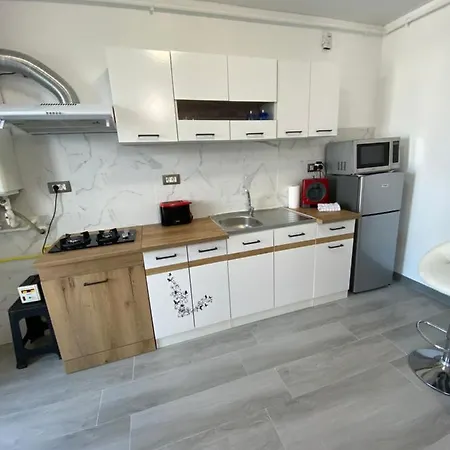 아파트 Evelinne Apartament *